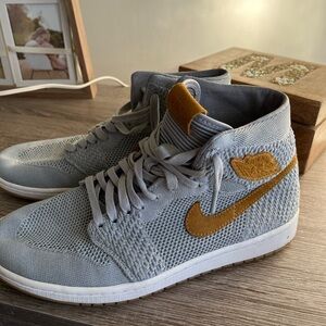 Jordan 1 Retro High OG Flyknit